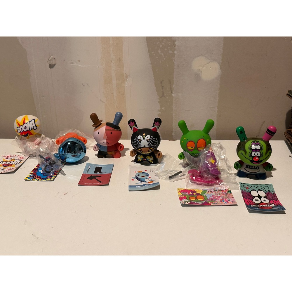 Kidrobot Dunny Art Toy Lot Sket-One Michelle Valigura Sneaky Raccoon 3" Figures